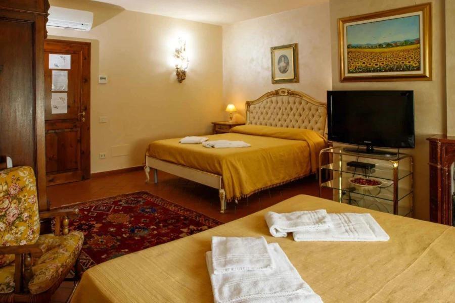 Agriturismo Podere Bucine Basso Lari Exterior photo